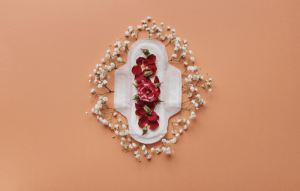 pad with flowers menstruation